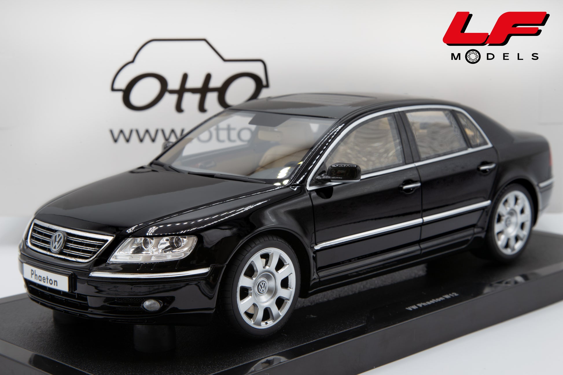 modellino volkswagen phaeton v12 ottomobile 1:18 OT1266 vista frontale